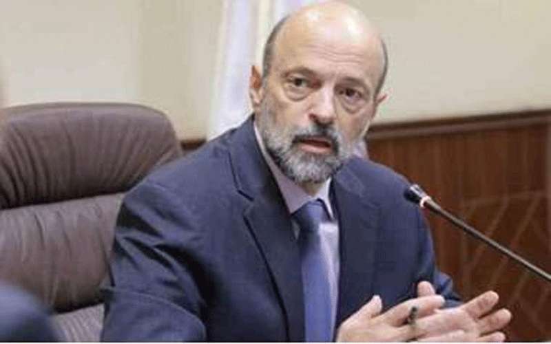 الرزاز يوجه بدراسة ملف الكهرباء بالأردن