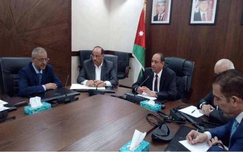 العبوس: مطلوب ملاحقة الاعلام الذي يزيد