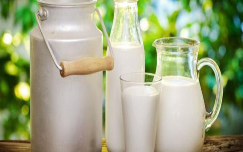 ضريبة 4% على الحليب الطازج وتخفيض