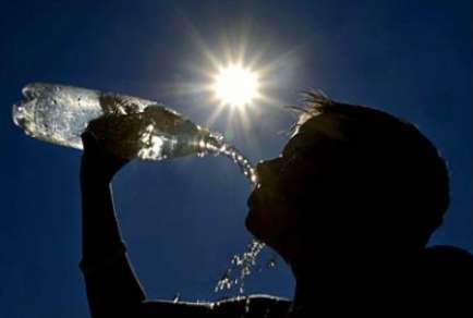 موجة حارة تبلغ ذروتها الجمعة بدرجات