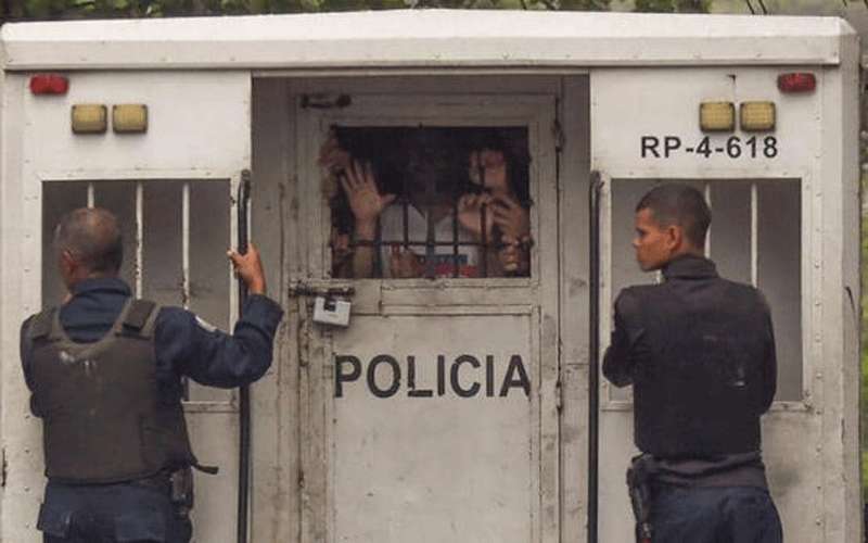 فنزويلا.. مجزرة في زنزانة تسقط 29