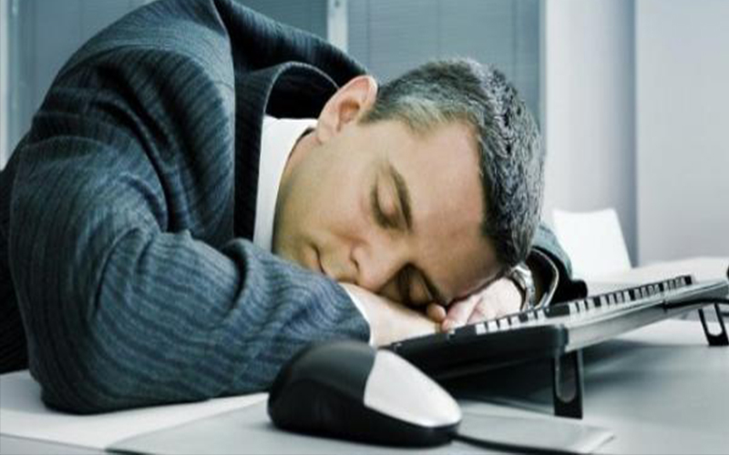 تحقيق سري بتجاوزات في وزارة الصحة