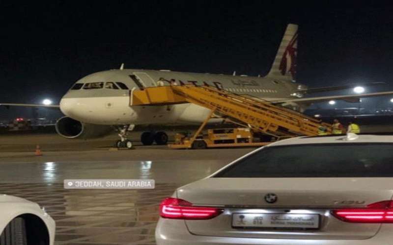 طائرة قطرية في جدة