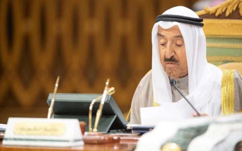 أمير الكويت: واقع المنطقة يدعو للحيطة