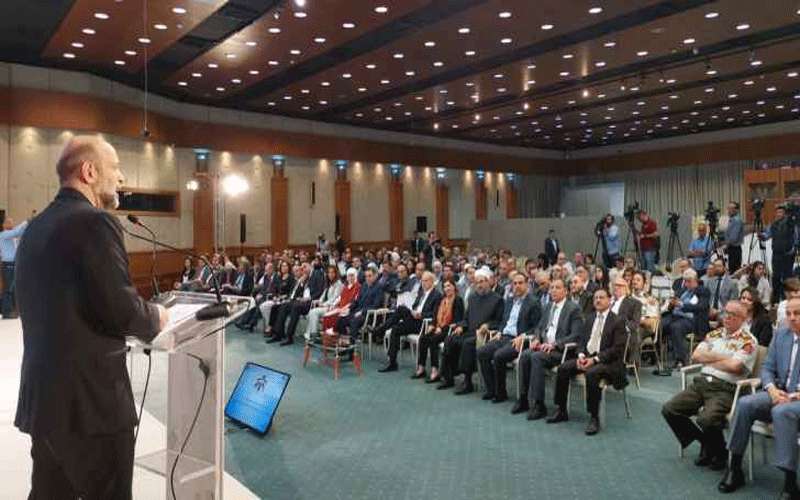 الرزاز: الأسر الفقيرة تحتاج منا إلى