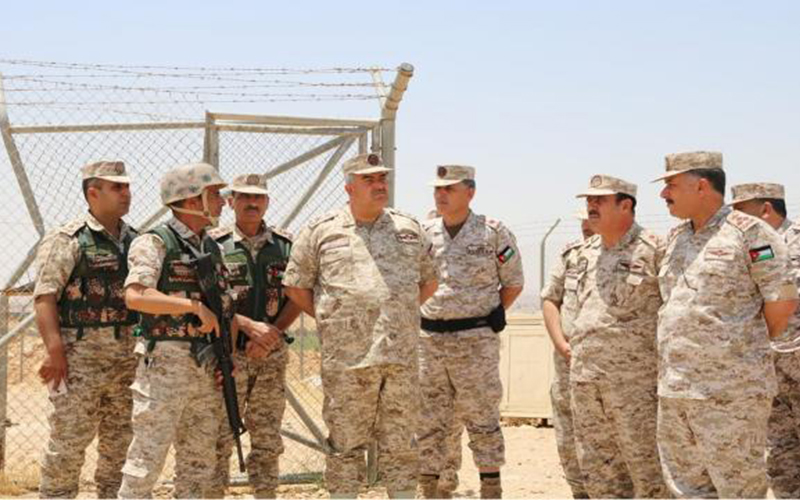 فريحات يزور واجهة المنطقة العسكرية الشمالية