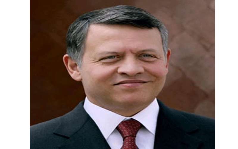 الملك يغادر أرض الوطن متوجها إلى