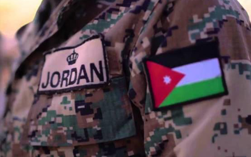 العمل تدعو المسجلين لبرنامج خدمة وطن