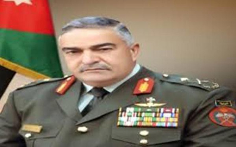 فريحات يلتقي كبار ضباط القوات المسلحة