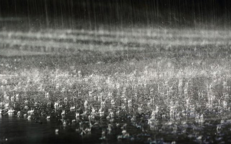 هطول أمطار الليلة مصحوبة بالرعد في