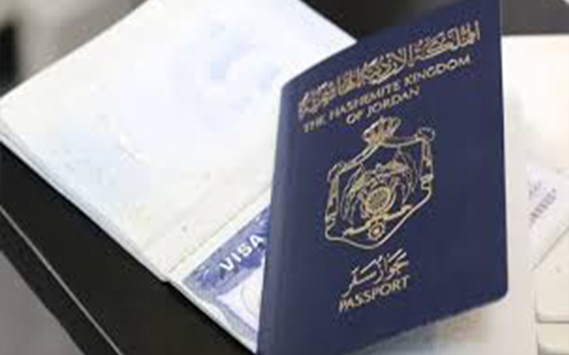 إنجاز ٣٥٣ جواز سفر خلال عطلة