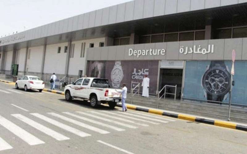 الحوثيون يستهدفون مطار جازان السعودي