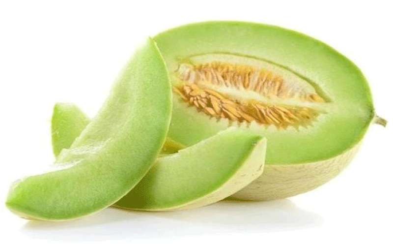 اللوز والشمام يرفعان أسعار المنتجين الزراعيين