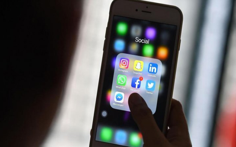 الجرائم الالكترونية تحذر : لا تظنوا