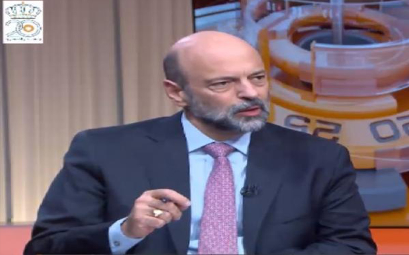 الرزاز : من المتوقع إدراج قانون