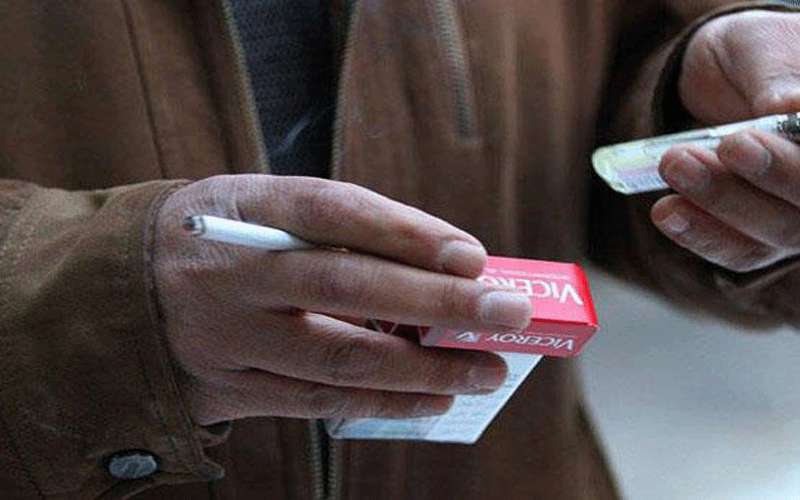 توصية بزيادة سنوية على ضريبة التبغ