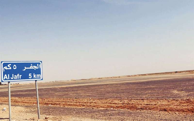 سكان 400 منزل في الجفر يعيشون