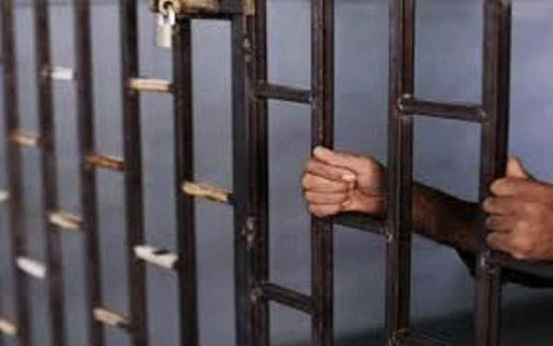 السجن 20 عاما لقاتل زوجته حرقا