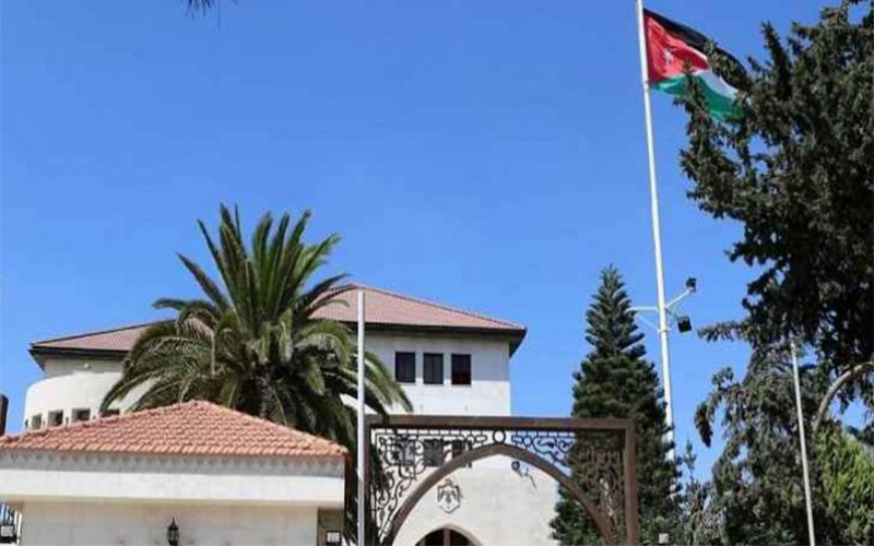 مجلس الوزراء يقرر احالة موظفي التقاعد