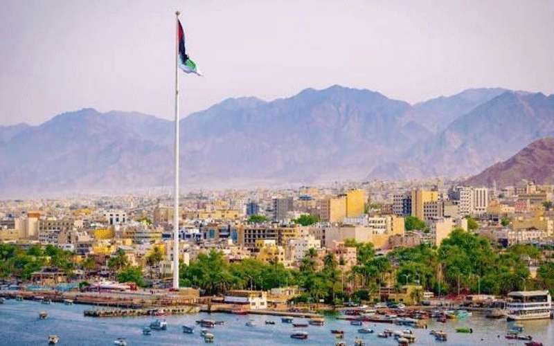 العقبة توقف العمل وقت الظهيرة