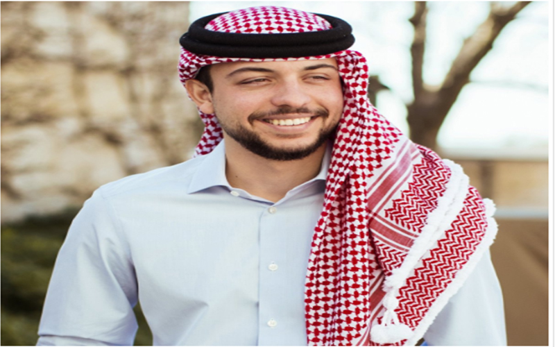 الملكة لولي العهد: كل عام وأنت