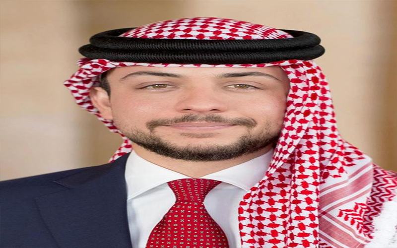 الرزاز يهنيء ولي العهد بعيد ميلاده