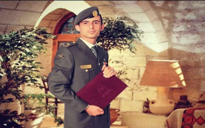 ثامر زايد القبيلات وأقاربه يستقبلون تهانيكم