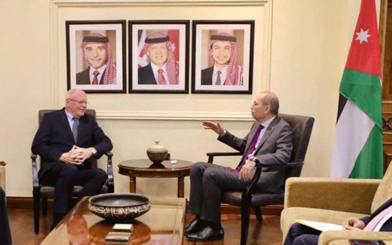 الصفدي وجيفري يبحثان المستجدات على الساحة