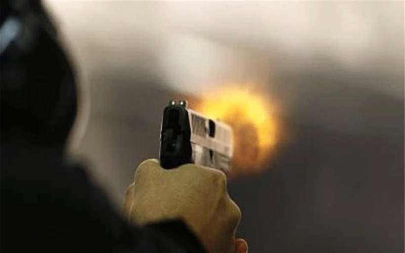 ناعور.. رجل يطلق النار على زوجته