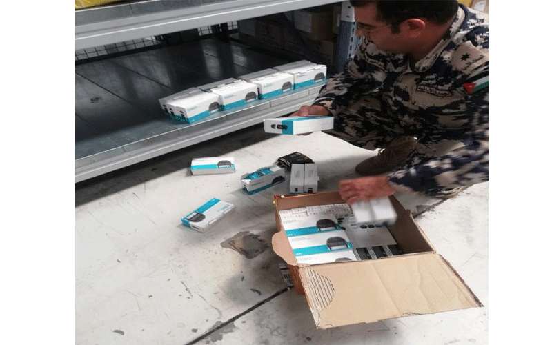 احباط 3 محاولات تهريب سجائر الكترونية