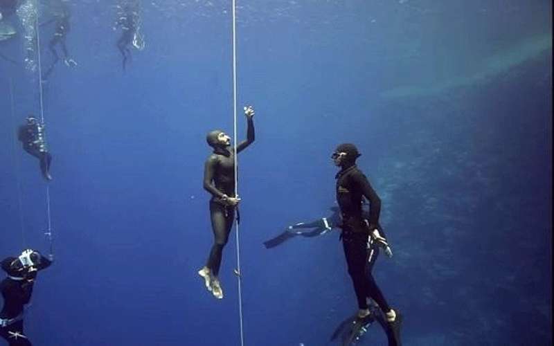 وفاة بطل السعودية بالغوص غرقا