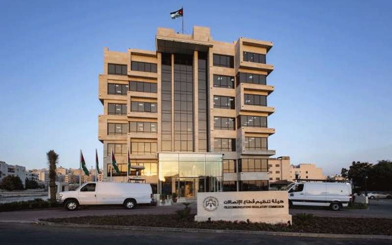 بعد النفي .. هيئة الاتصالات هي