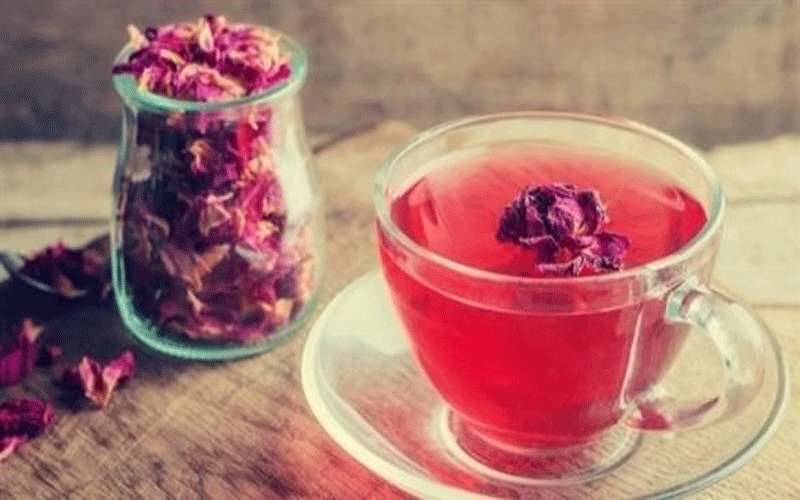 منها القهوة .. مشروبات تساعد على