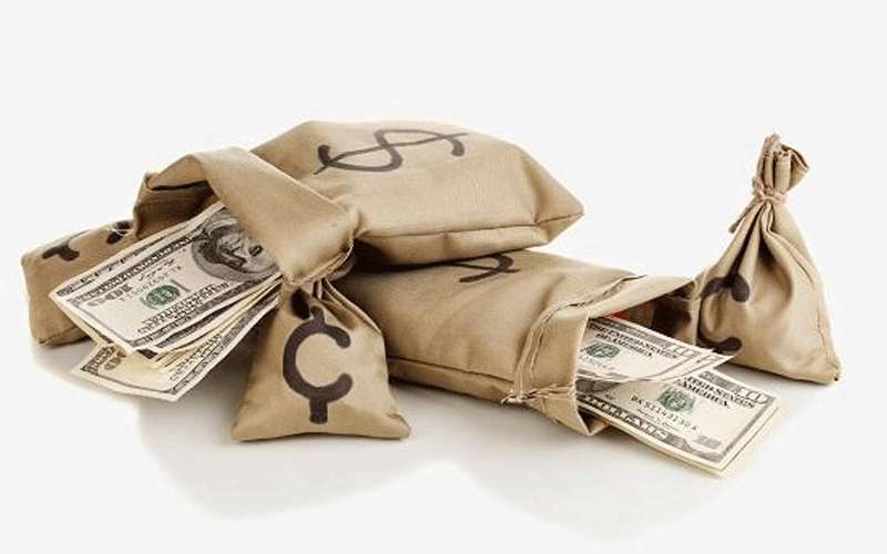 حجز أموال رجل أعمال شهير