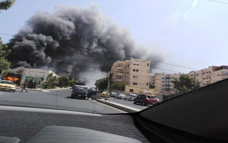 حريق محال تجارية بضاحية الروضة في