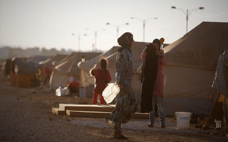 اللاجئون السوريون أقل ميلا للتوجه إلى