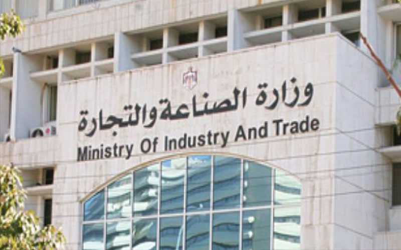 الصناعة والتجارة: القمح لا يتم تخزينه
