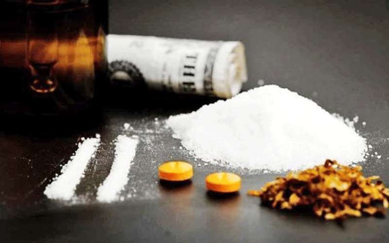 ضبط 8 مروجي مواد مخدرة