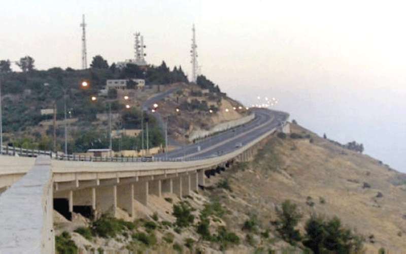 تأجيل إزالة اكشاك شارع الستين