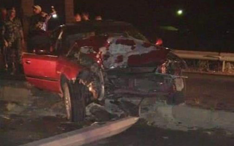 5 إصابات بتصادم مركبة بعمود كهرباء