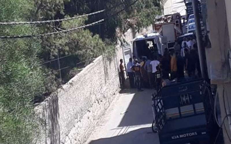 إصابة 3 اشخاص في انهيار سقف