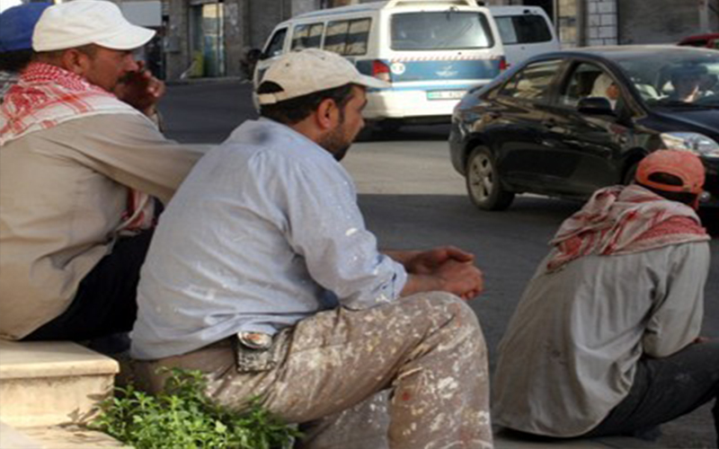 وزارة العمل ضبط (45) عاملا وافدا