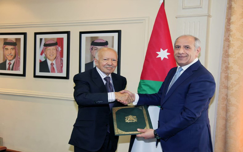 اللوزي يتسلم أوراق اعتماد السفير المغربي