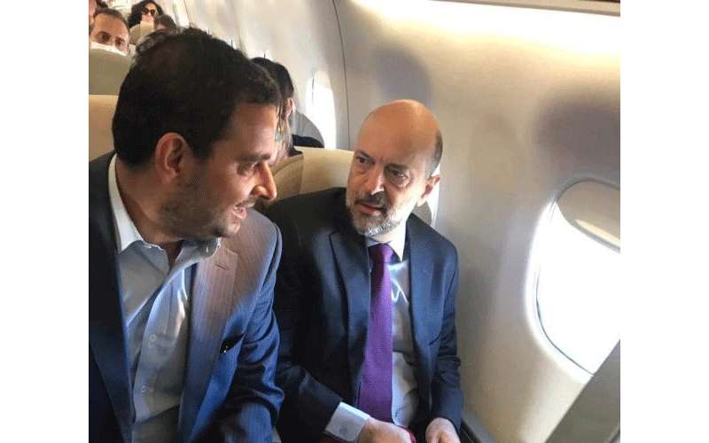 الرزاز وفريقه الاقتصادي في العقبة اليوم