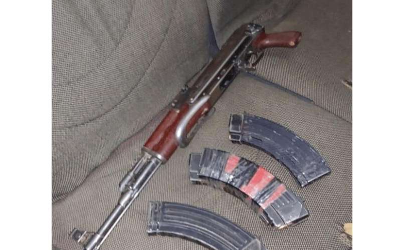 ضبط 4 اشخاص بحوزتهم اسلحة نارية