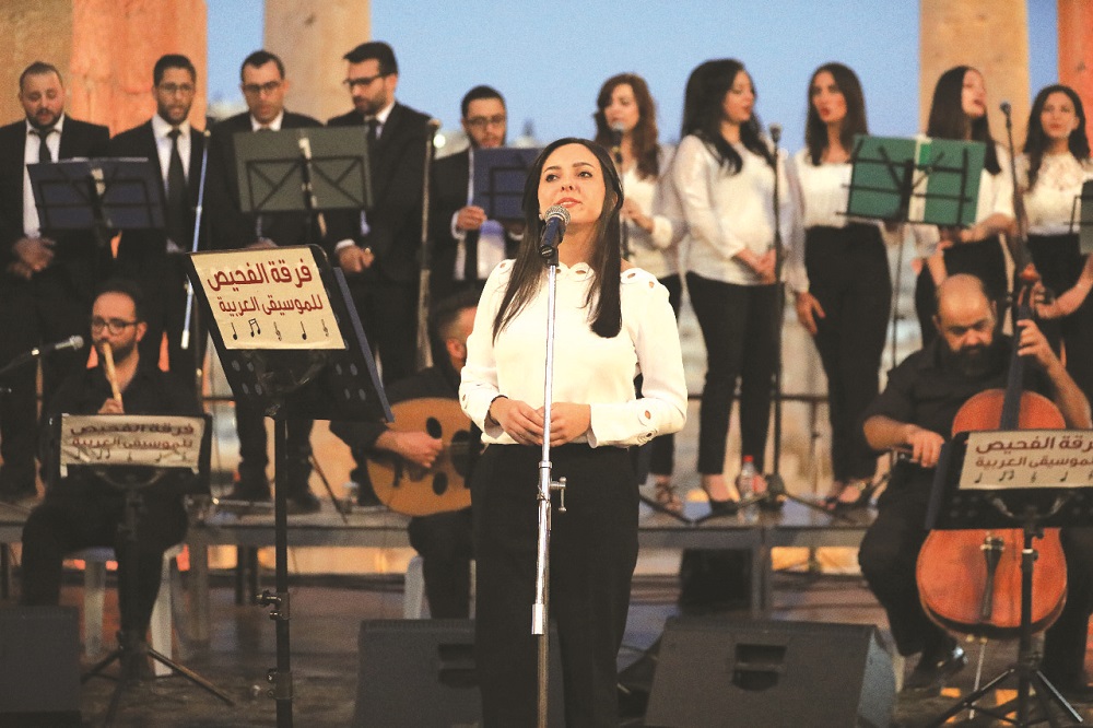 فرقة الفحيص للموسيقى العربية تطرب الجمهور