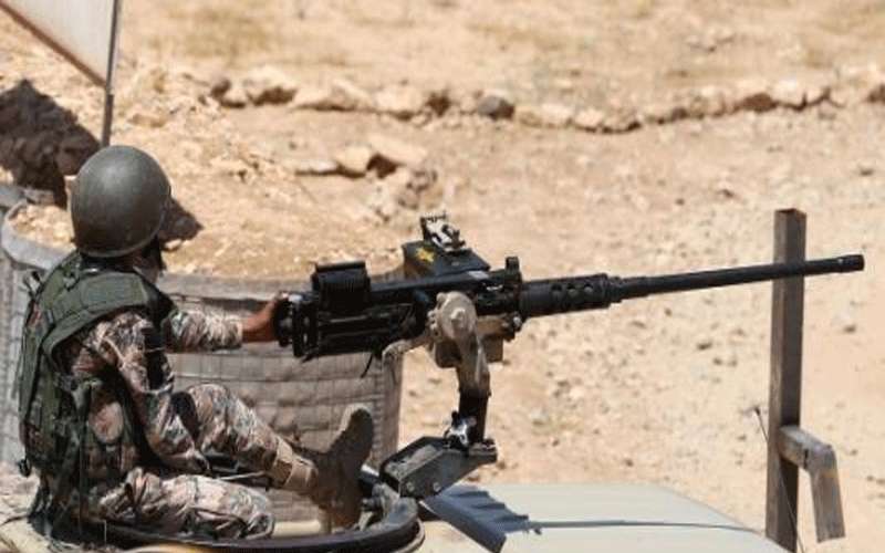 الجيش يحبط تسلل 18 شخصا من
