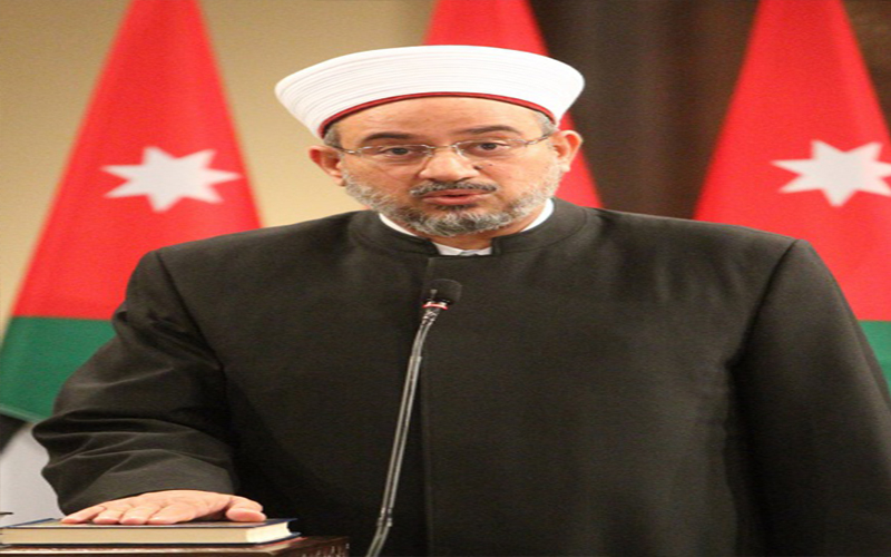 وزير الأوقاف: نظام تتبع حافلات الحجاج