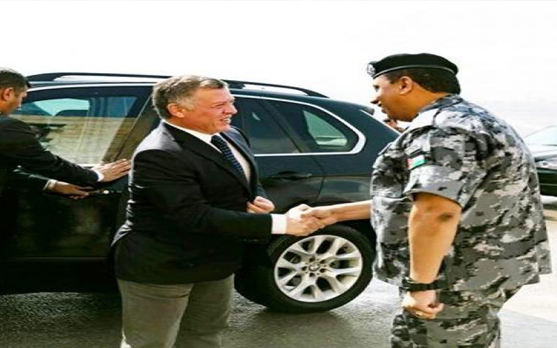 الملك يزور المديرية العامة لقوات الدرك