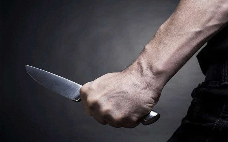 وفاة شخص طعنه شقيقه في عمان